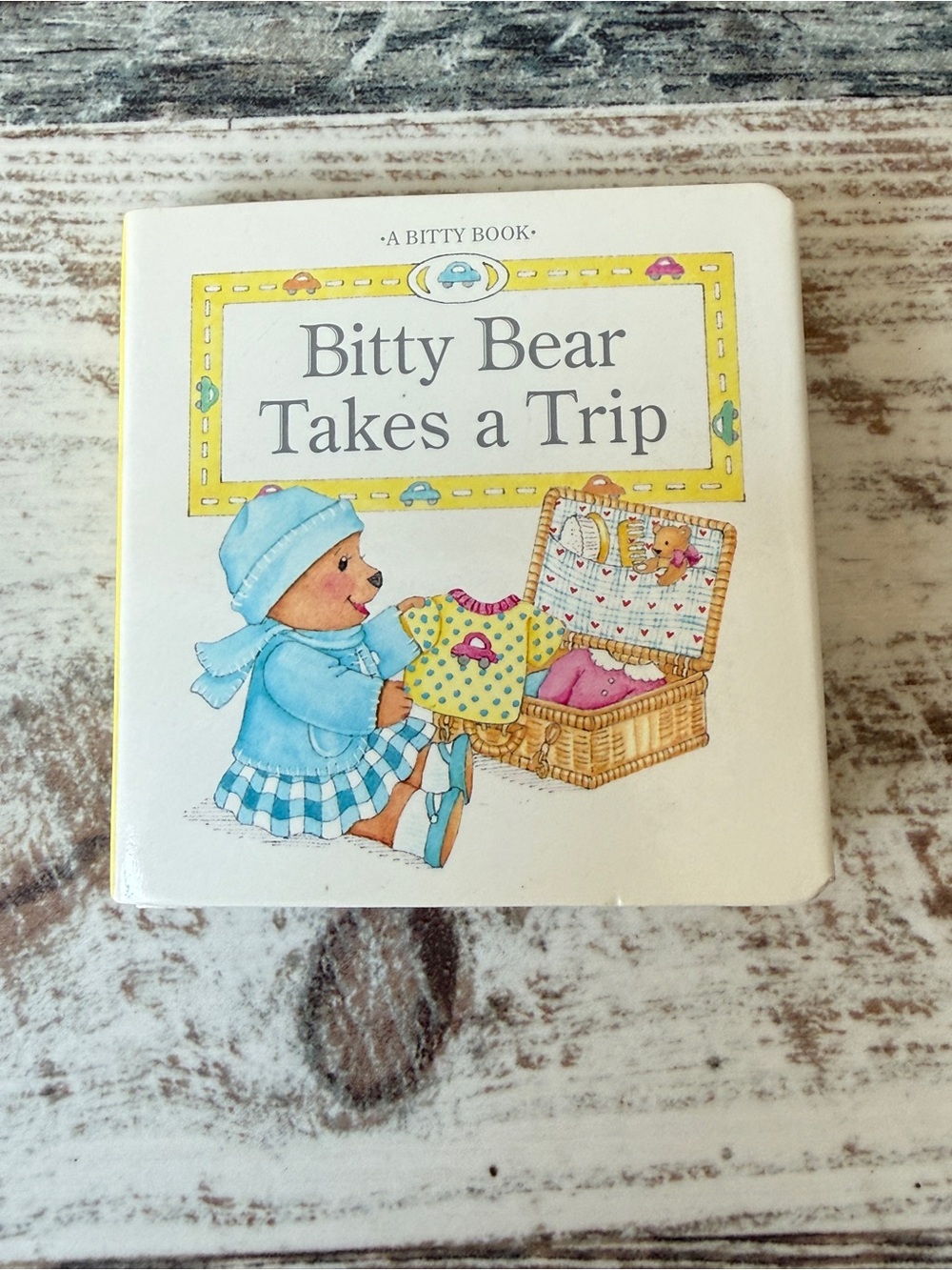 PLEASANT COMPANY American Girl BITTY BABY Doll TRAVEL Set - Board Book Only 1999